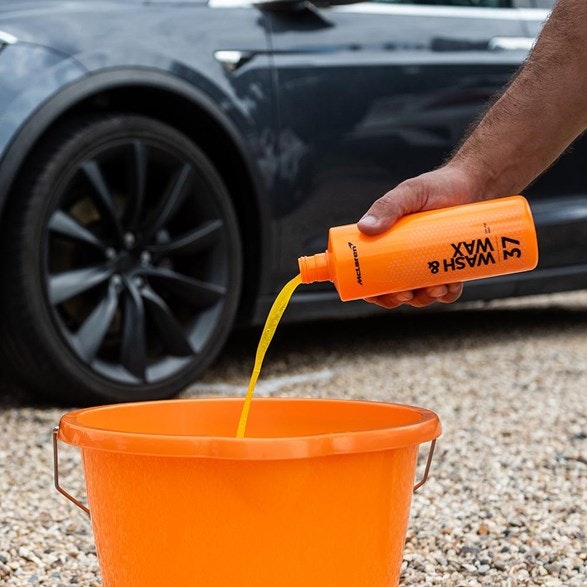 MCLAREN™ WASH & WAX 37