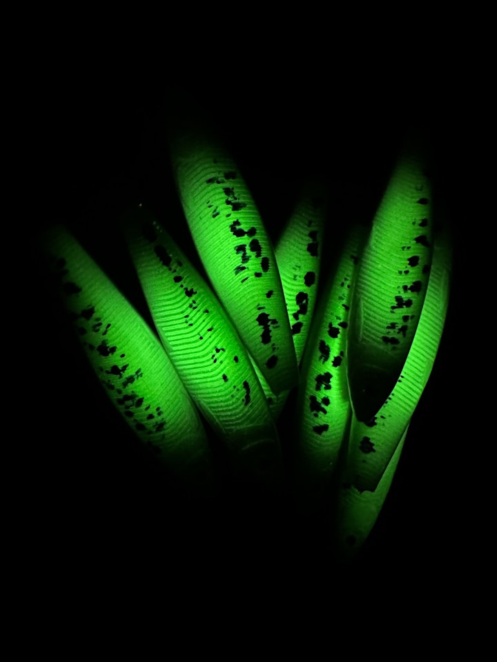 Stive - Green Splatter (glow)