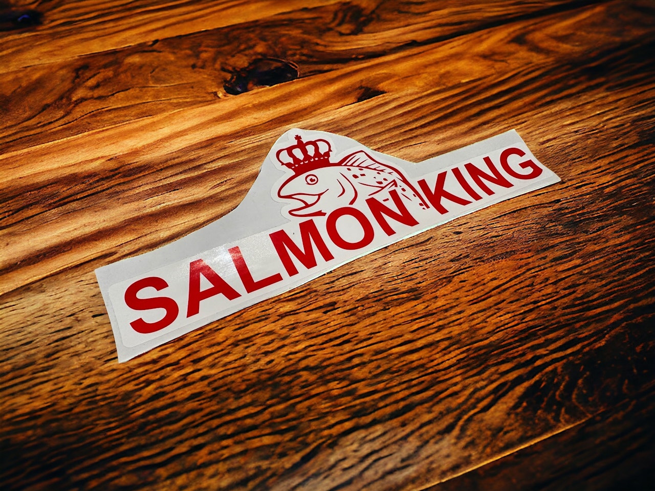 Salmon King dekal 300x100 mm RÖD
