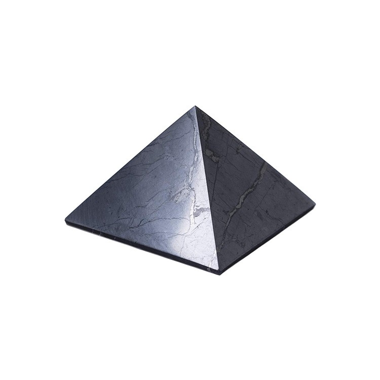 Shungit pyramid L polerad, 7 cm