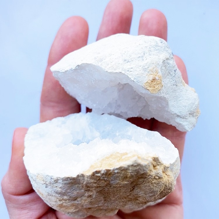 Bergkristall geod Mellan 7-9 cm