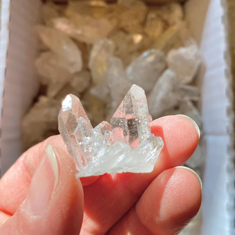 Bergkristall Babykluster och spetsar 50gr