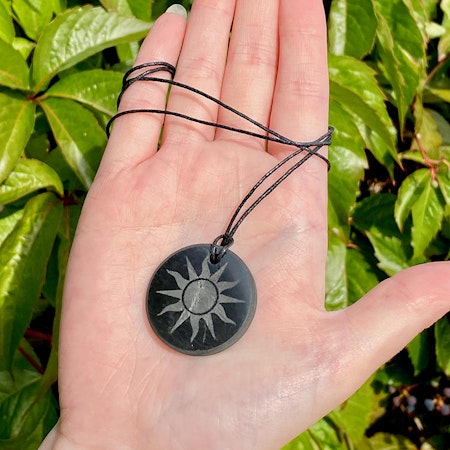Shungit Amulett Sol 3cm
