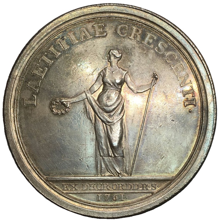 Sverige, Gustav III 1771-1792, Silvermedalj utgiven med anledning av kronprinsens (Gustav III) 16 års dag 1761 av Daniel Fehrman