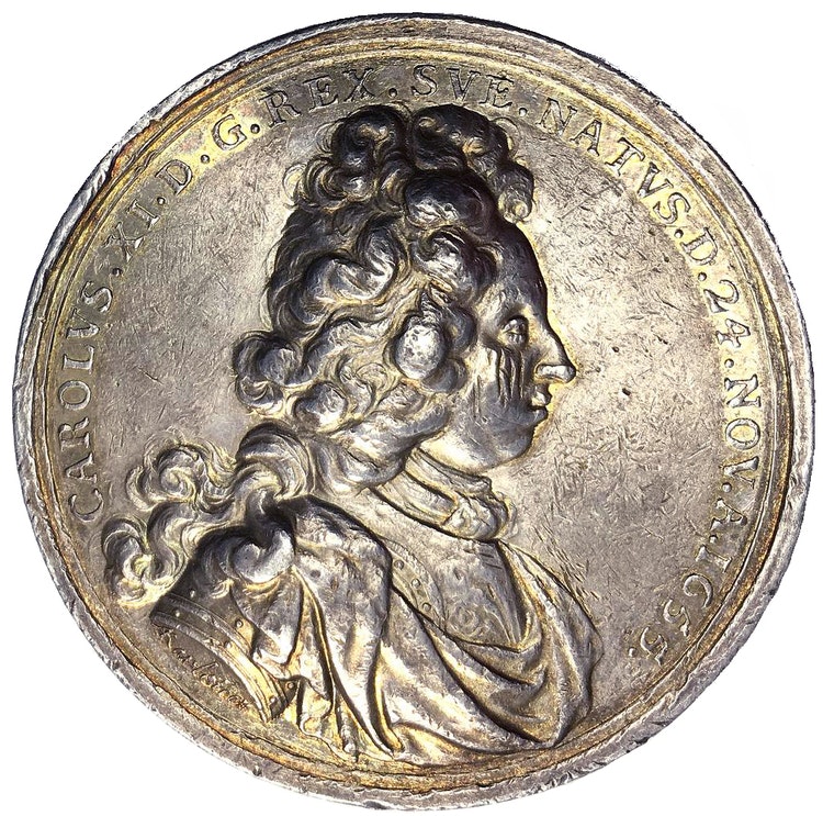 Sverige, Karl XI 1660-1697. Silvermedalj till konungens död 1697 av Arvid Karlsteen