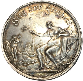 SACHSEN.  SÄCHSISCHE STÄDTE.  Freiberg.  Silbermedaille 1743, von Chr. S. Wermuth, auf die 100-Jahrfeier des Entsatzes von der schwedischen Belagerung am 17. Februar 1643