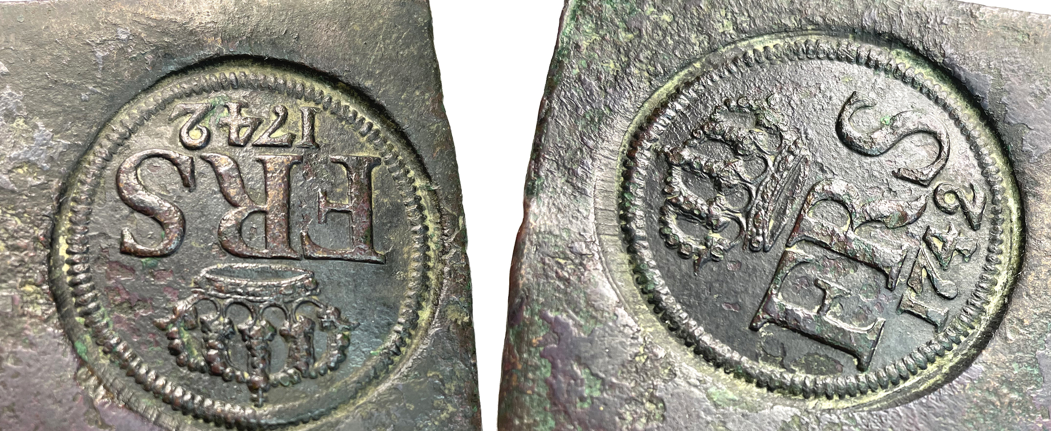 Fredrik I - Plåtmynt 2 Daler Silvermynt 1742 - Fin färg med bra stämplar