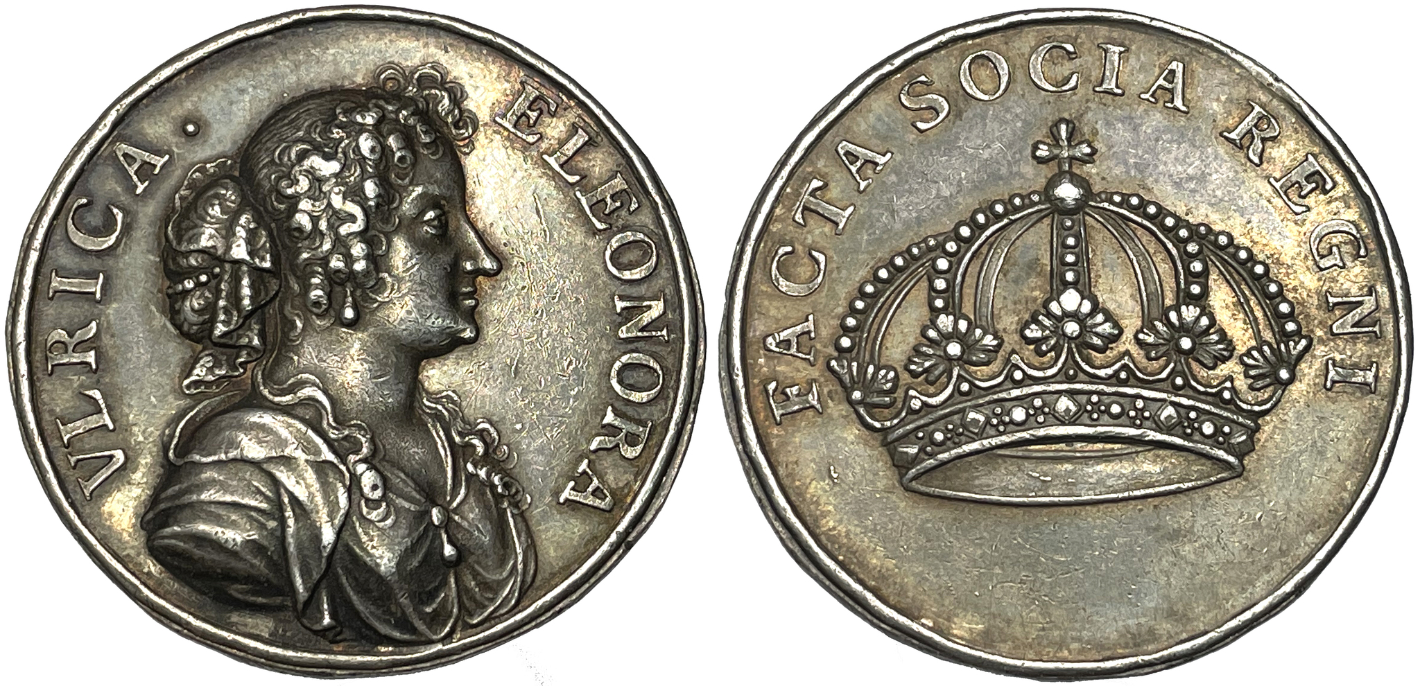 Ulrika Eleonora - Medaljpräglad 1/2 riksdaler till kröning den 25 november 1680 av Arvid Karlsteen - Vackert och tilltalande exemplar - RAR