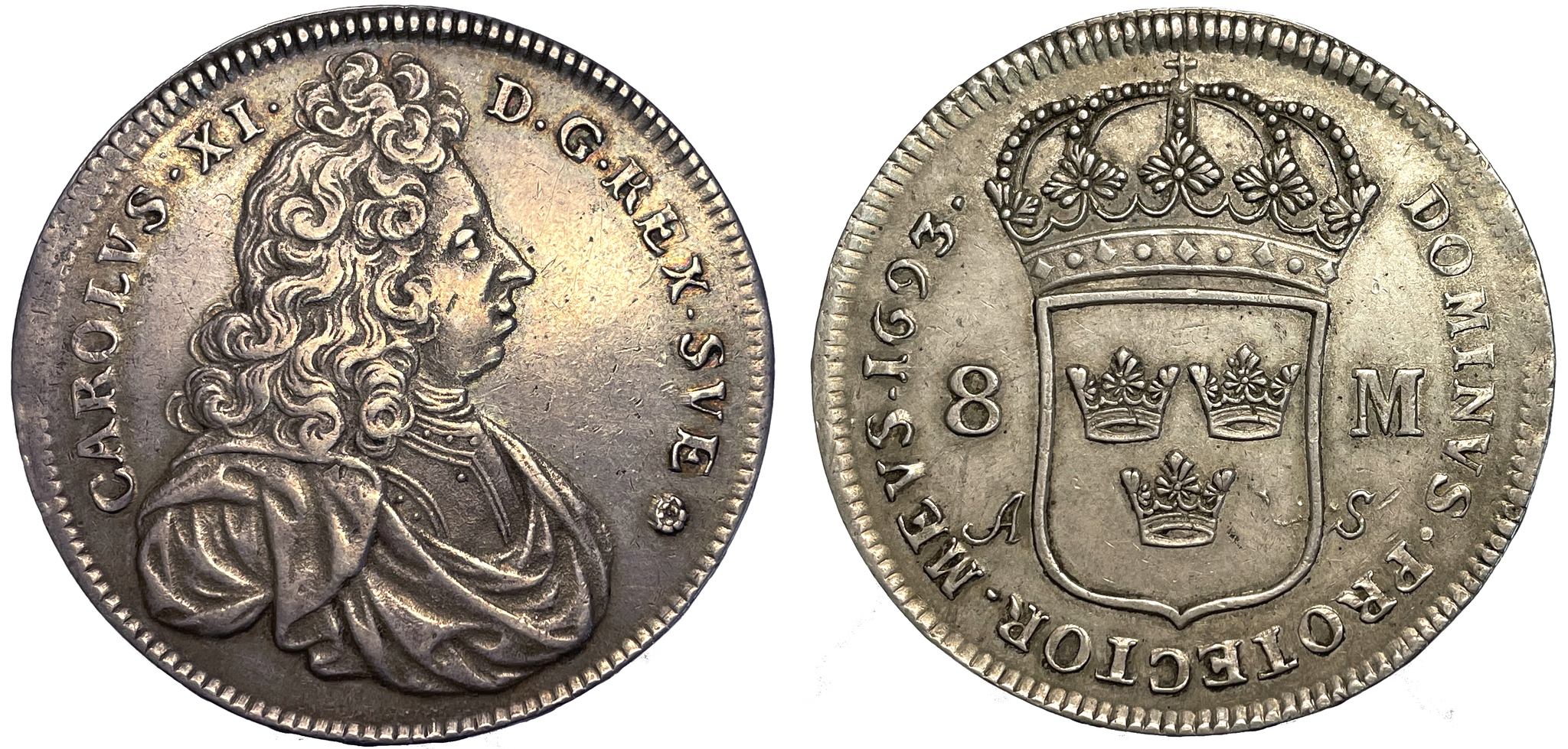 Karl XI - 8 Mark 1693 - Vackert välpräglat exemplar med glans