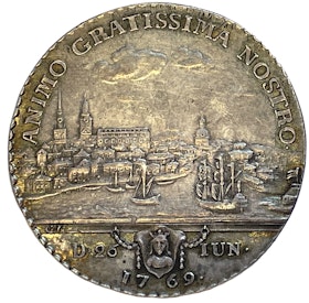 Adolf Fredrik ankommer Stockholm 1769 av Daniel Fehrman - Vacker vy över Stockholm