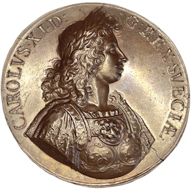Sveriges ära och lycka återställd genom konungens tapperhet och omtanke 1679 och 1680 av Arvid Karlsteen (1679) - Ett vackert tekniskt ocirkulerat exemplar - SÄLLSYNT