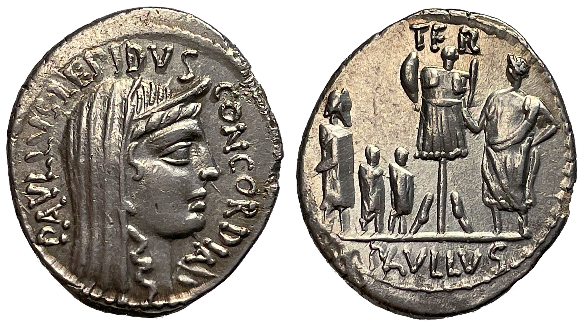 L. Aemilius Lepidus Paullus AR Denar. Rome, 62 f.Kr och Tredje Makedoniska kriget - Ett historiskt intressant mynt i fantastisk kvalitet - MINT STATE