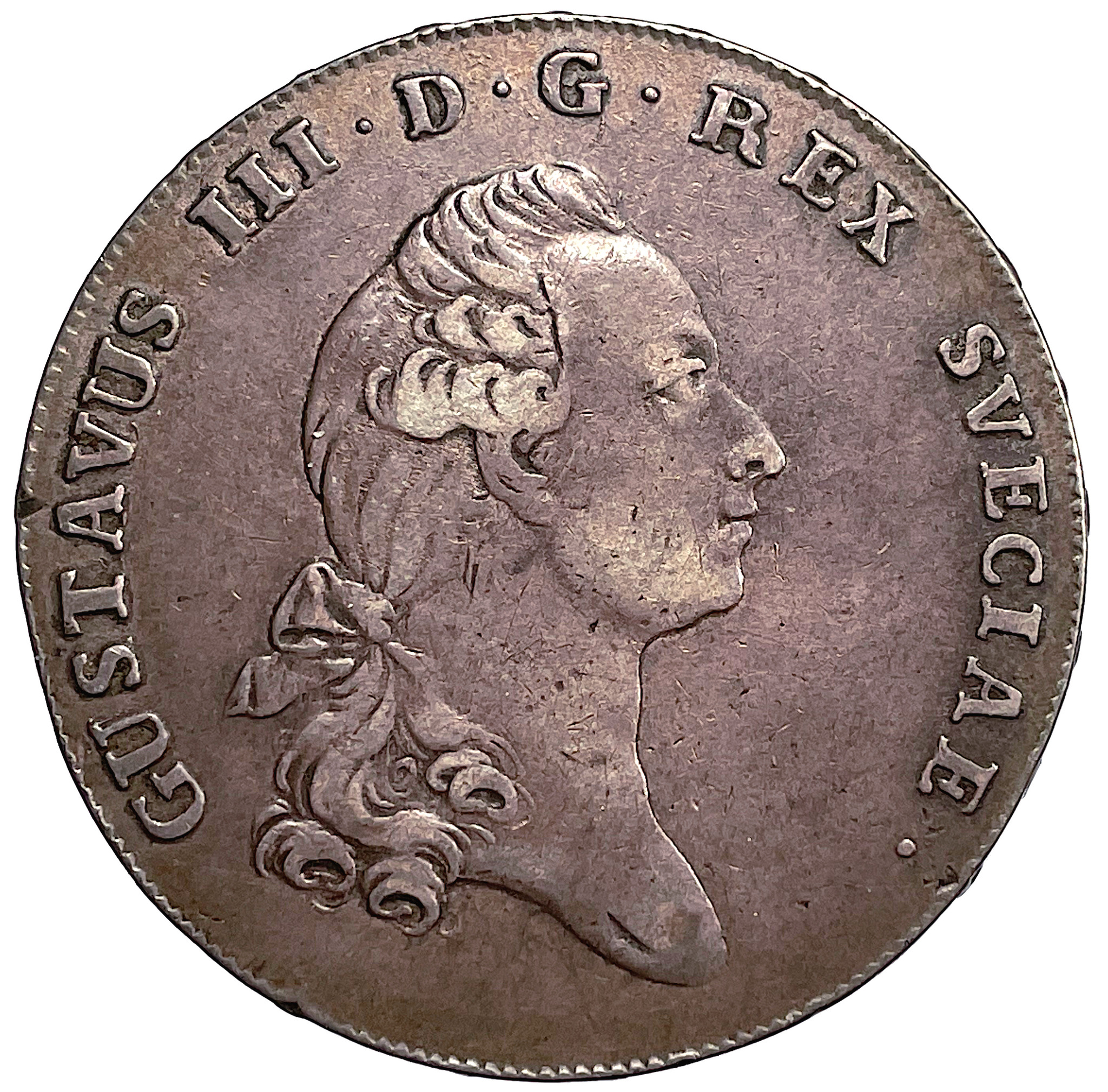 Gustav III, 2/3 Riksdaler 1779  - Ett charmigt jämnt slitet exemplar utan skador med fin originalton