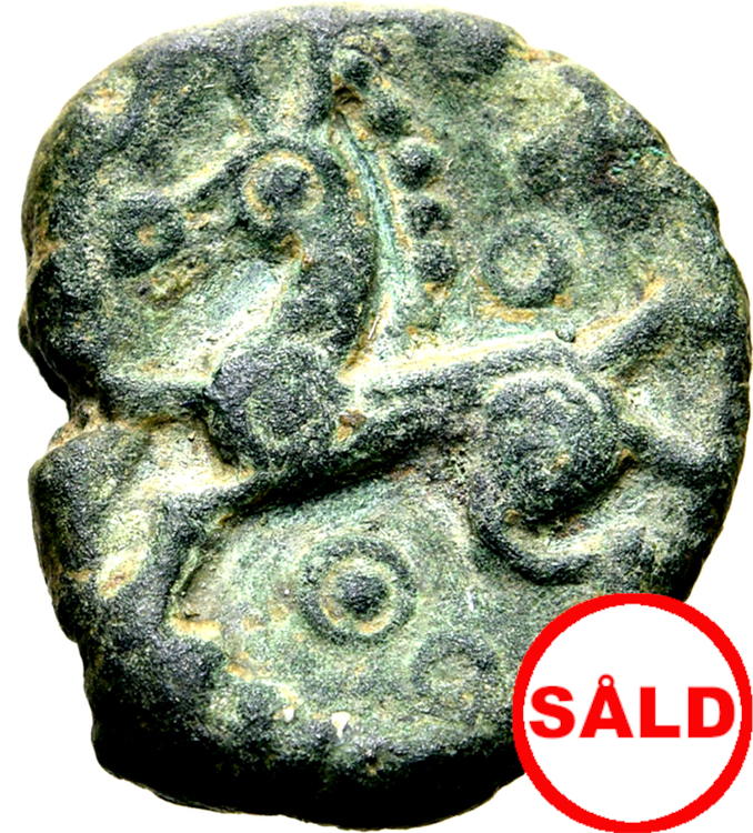 Norra Gallien, Ambiani  ca 60 - 30/25 f.Kr Brons 13mm - MYCKET SÄLLSYNT