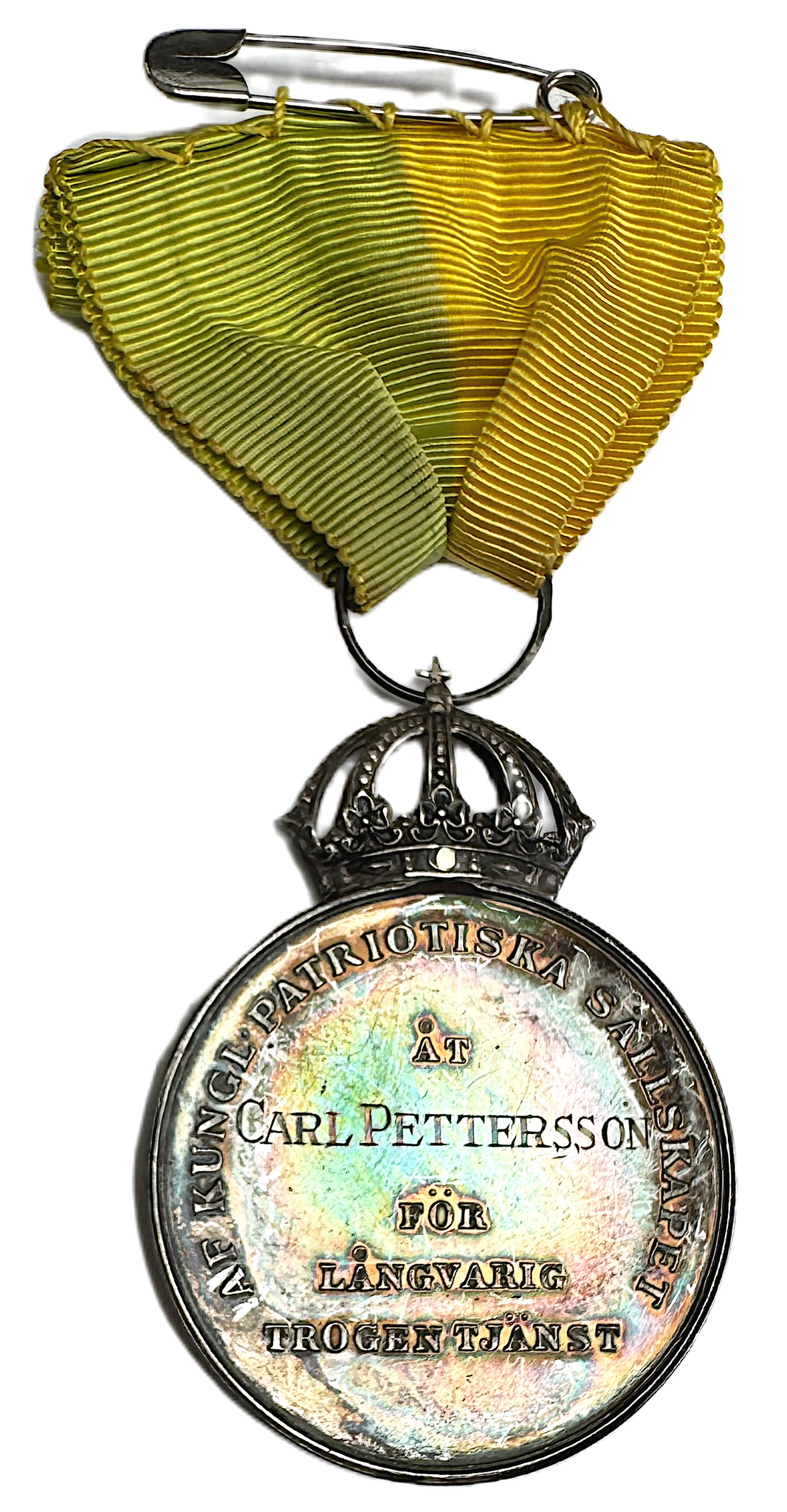 Gustav VI Adolf - Kungliga Patriotiska sällskapets belöningsmedalj utdelad till Carl Pettersson 1960 - Komplett med krona och band