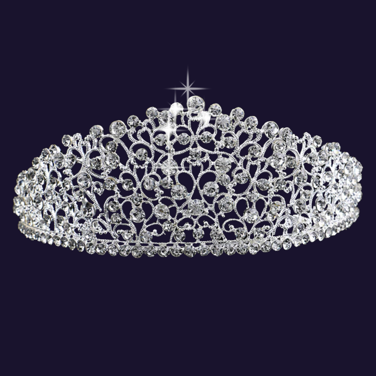Hög tiara designad med kristall - Brudkollektion - Tiaror ...