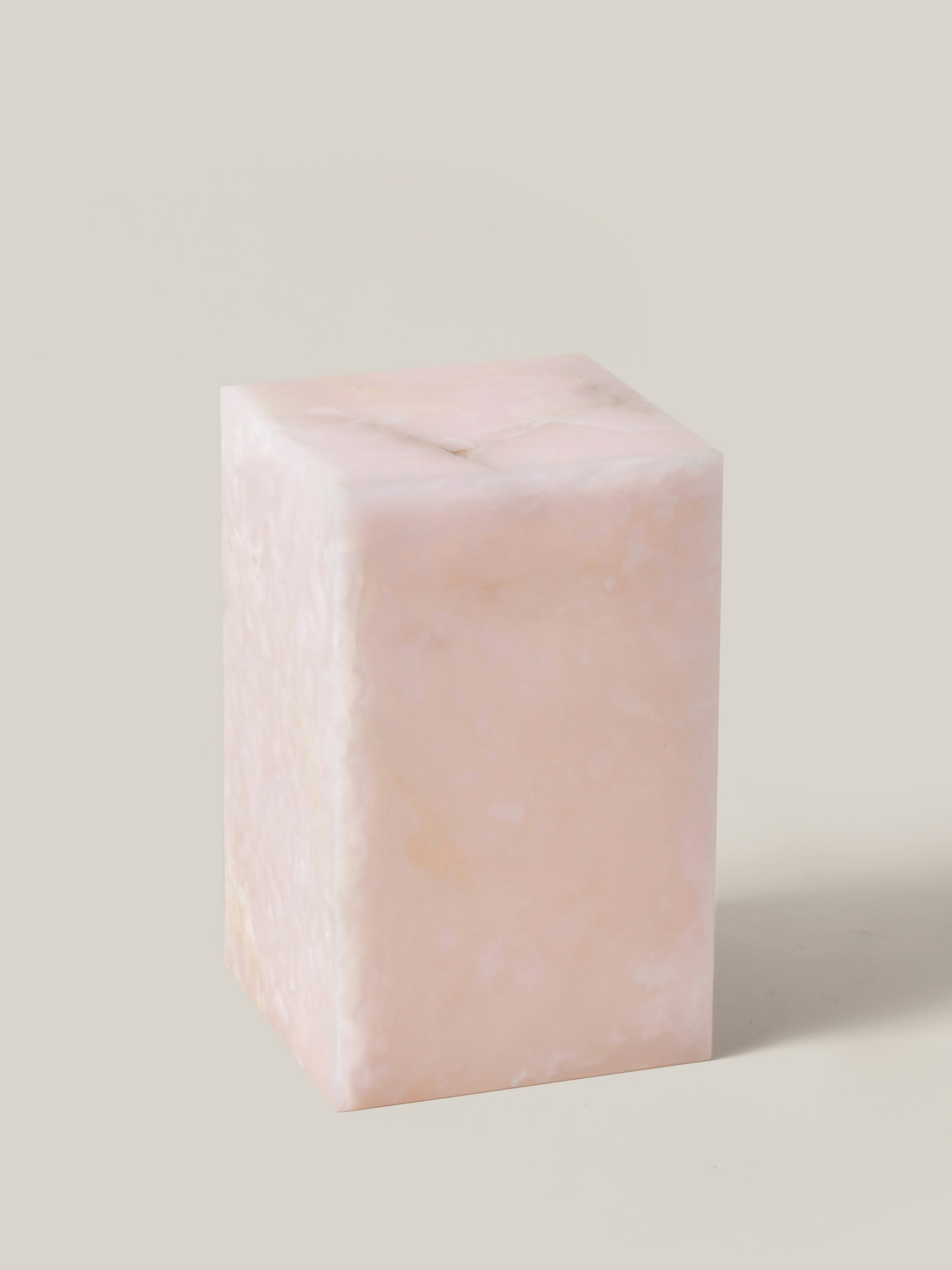 Flair Pedestal Pink Onyx