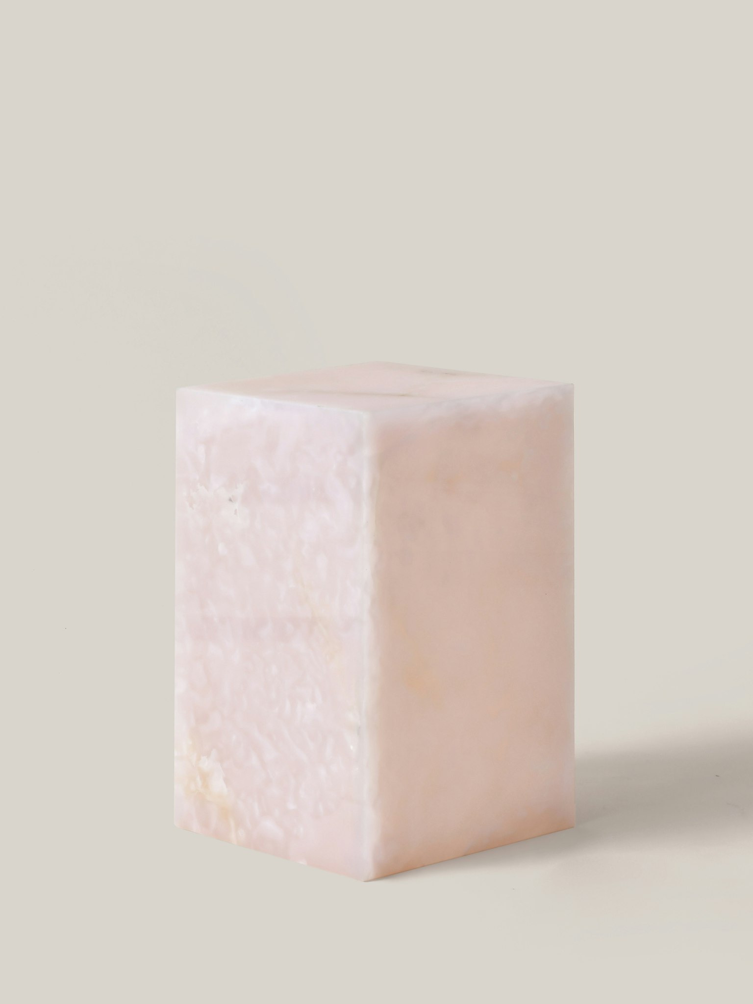 Flair Pedestal Pink Onyx