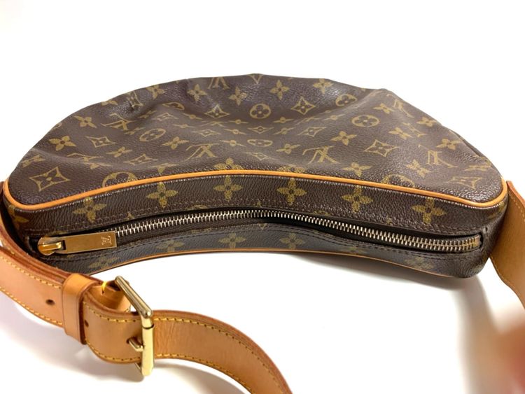 Louis Vuitton Croissant Monogram Shoulder Bag MM