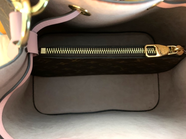 Louis Vuitton Neonoé Monogram Rose Poudre Bag