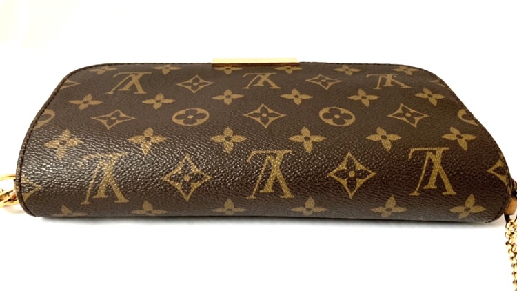 Louis Vuitton Favorite MM Monogram Canvas Shoulder/Crossbody Bag
