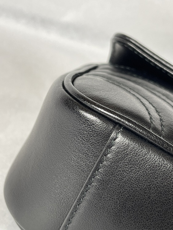 GG Marmont matelassé leather mini bag