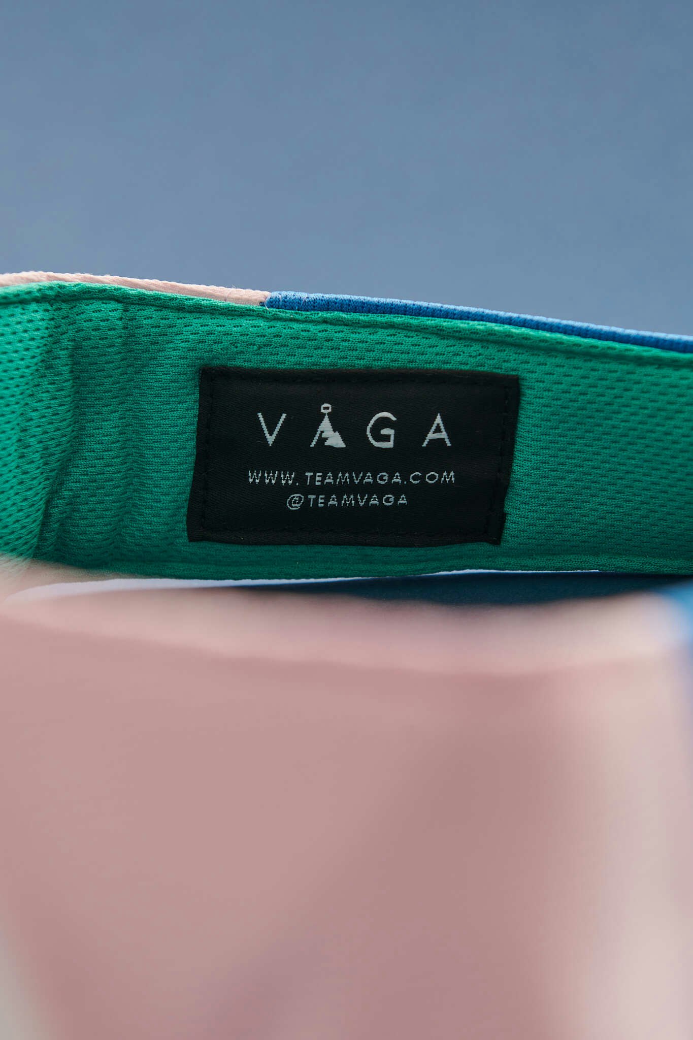 Våga Vista Visor - White/Pink/Postal Blue/Ocean Green