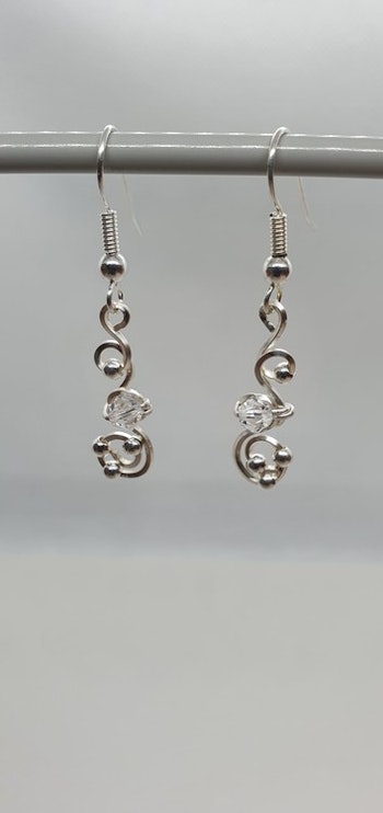 (Såld) Örhängen Trassel med swarovski kristaller
