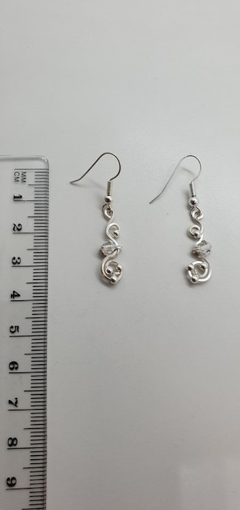 (Såld) Örhängen Trassel med swarovski kristaller