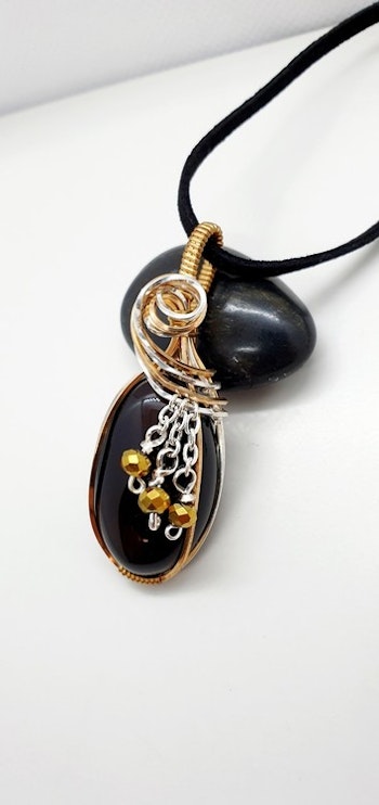 (Såld) Halsband Simple Swirl svart agat i silver och brons