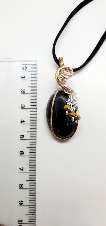 (Såld) Halsband Simple Swirl svart agat i silver och brons