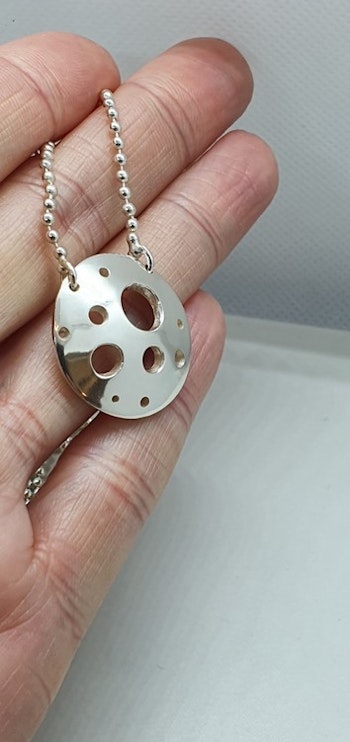 Halsband Planet i 925 sterlingsilver