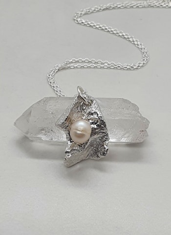 Halsband Struktur i 925 sterlingsilver med en sötvattenspärla