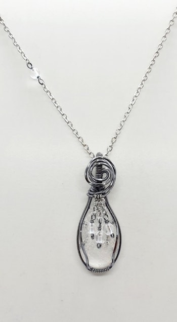 Halsband Simple Swirl Chains med bergkristall