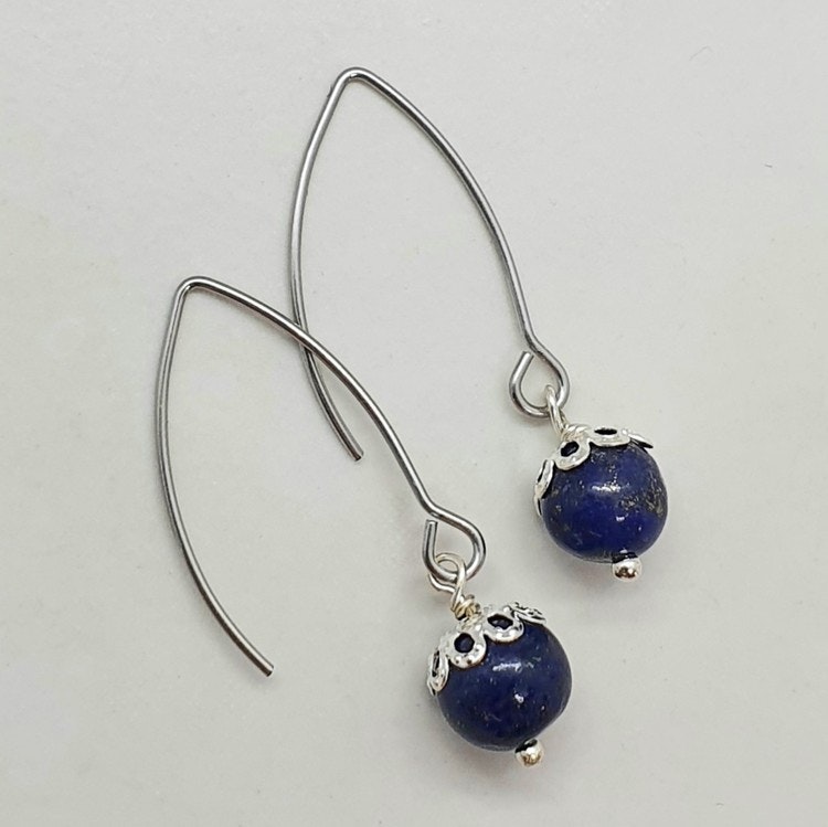 Örhängen med lapis lazuli - Fina Smycken
