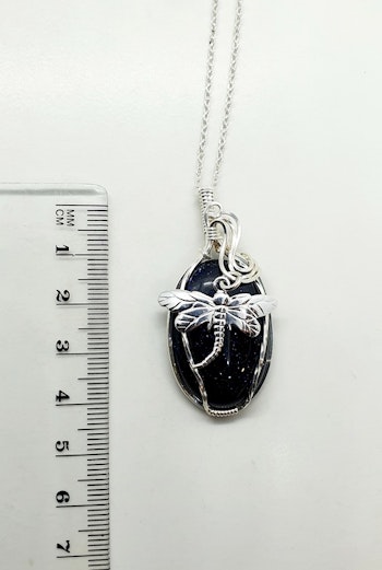 (Sålt) Halsband Trollslända med blå guldsten