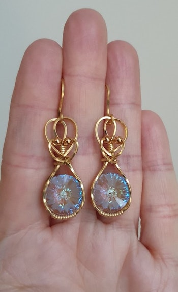 Örhängen Sweet Swirls med Cappuccino DeLite Swarovski kristaller