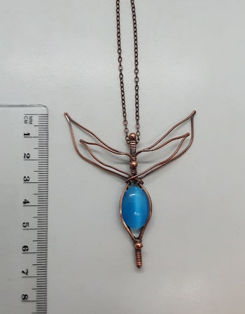 Halsband Dragonfly med turkos cat's eye