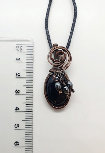 Halsband Simple Swirl Chains med svart agat och hematitpärlor