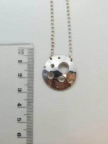 Halsband Planet i 925 sterlingsilver