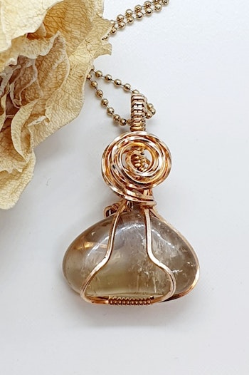 Halsband Simple Swirl med rutilkvarts