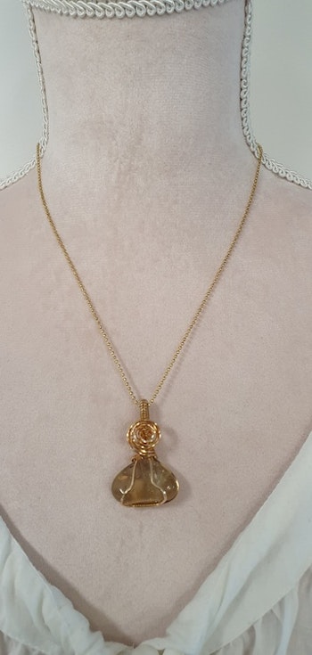 Halsband Simple Swirl med rutilkvarts