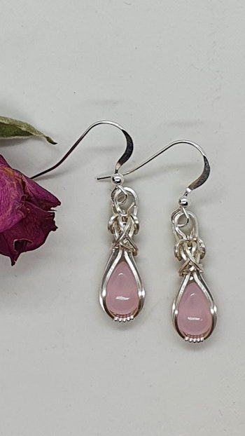 Örhängen Classic Curves i 925 sterlingsilver med rosa kalcedon