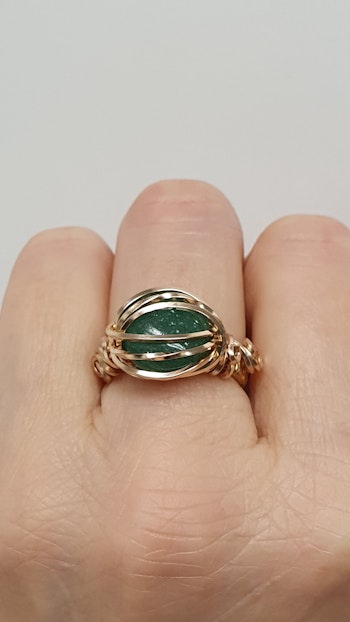 Ring i brons med grön aventurin