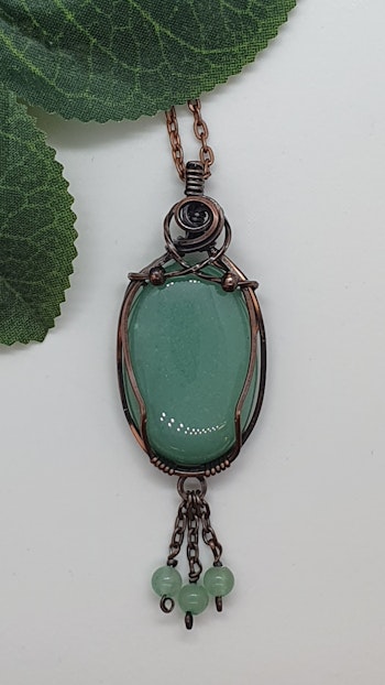 Halsband Simple Swirl Dangle med grön aventurin