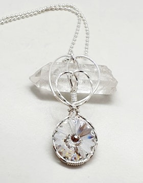 Halsband Sweet Swirls med Crystal Clear Swarovski  kristall