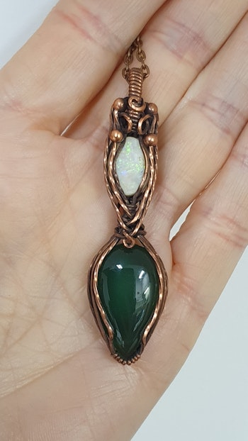 Halsband Delicious Double med grön onyx och australisk opal