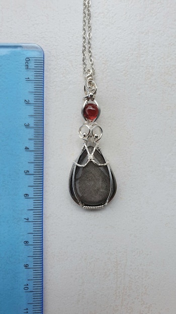 Halsband Delicious Double i 925 sterlingsilver med silver sheen obsidian och granat