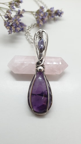 Halsband Delicious Double i 925 sterlingsilver med trapiche ametist och lila cubik zirkon