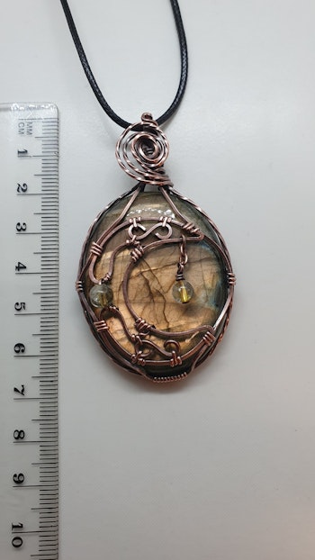 Halsband Magical Moon med labradorit och citrinpärlor